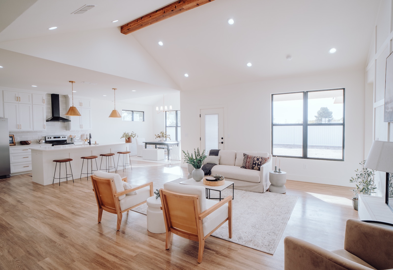 A Comprehensive Guide to Self-Managing a Top-Performing Nashville Vacation Rental