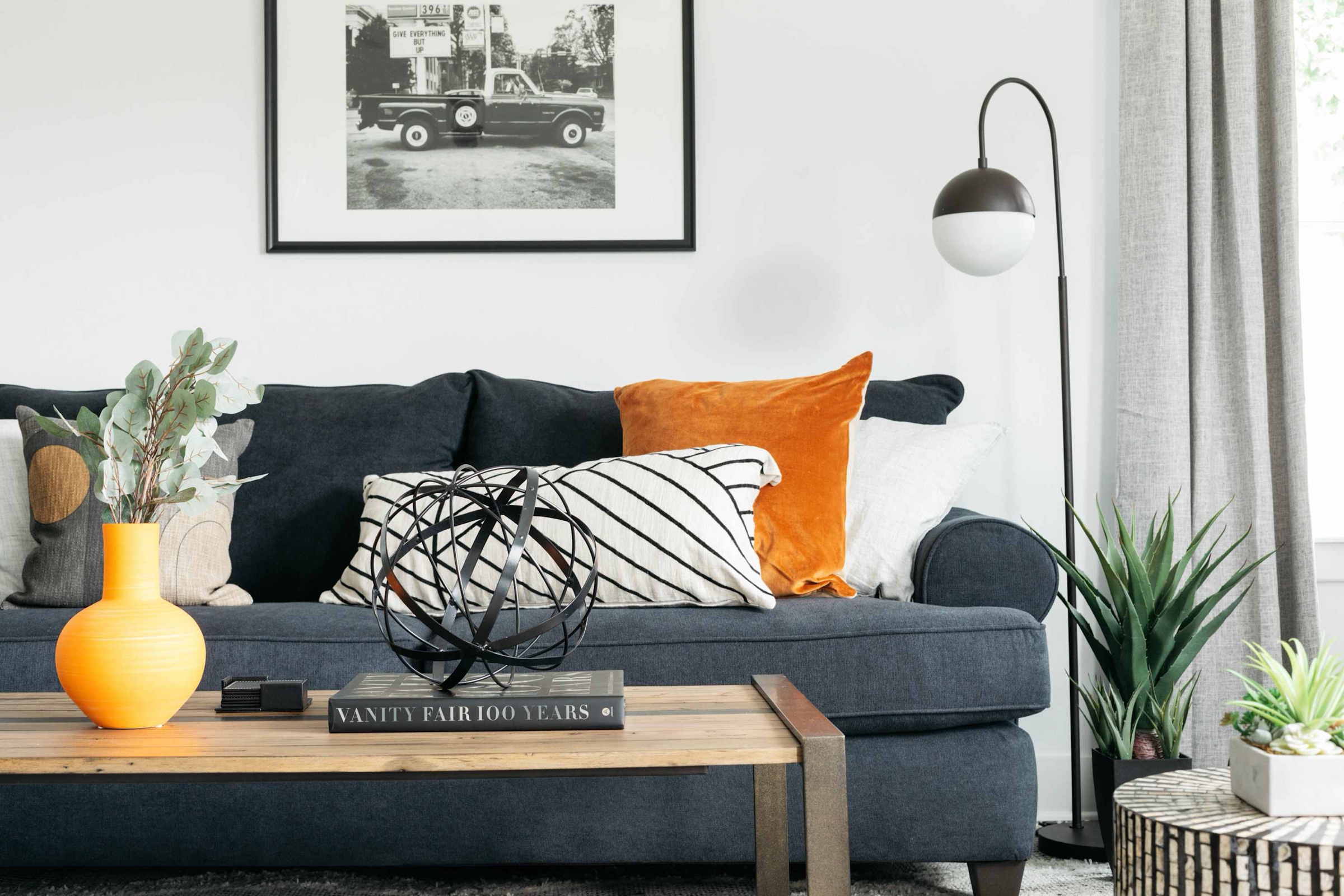 Building Guest Loyalty & Repeat Bookings for Your Nashville Rental