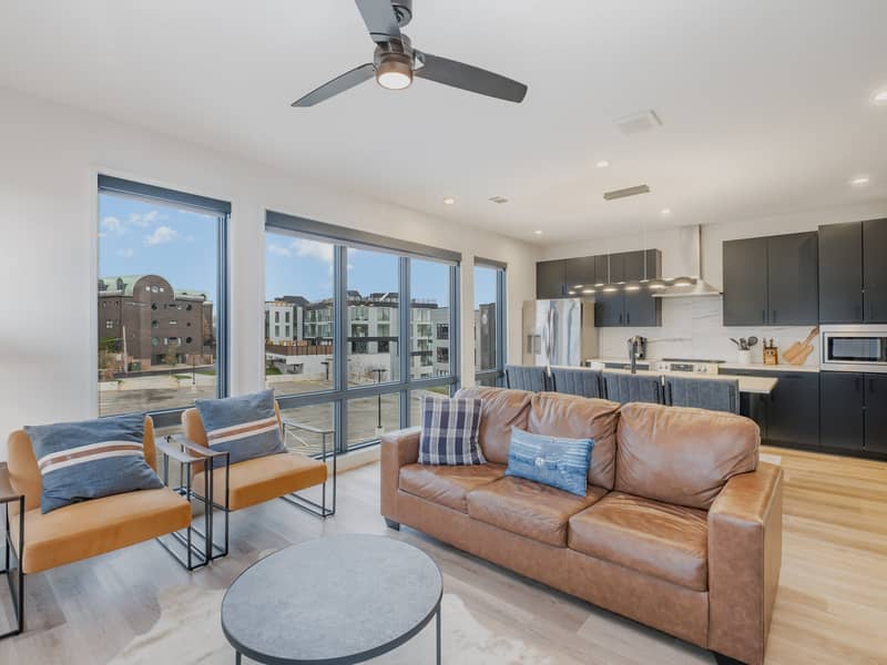 Listing photo of Modern West End Condo for 8, Shared Pool & Gym!
